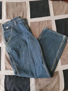 Carhartt Flame‑Resistant (FR) Jeans – Size 32x30 – Like New